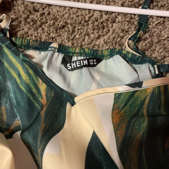 Cream and green jungle leaf tank top romper in size M from Shein - Picture 9 of 9